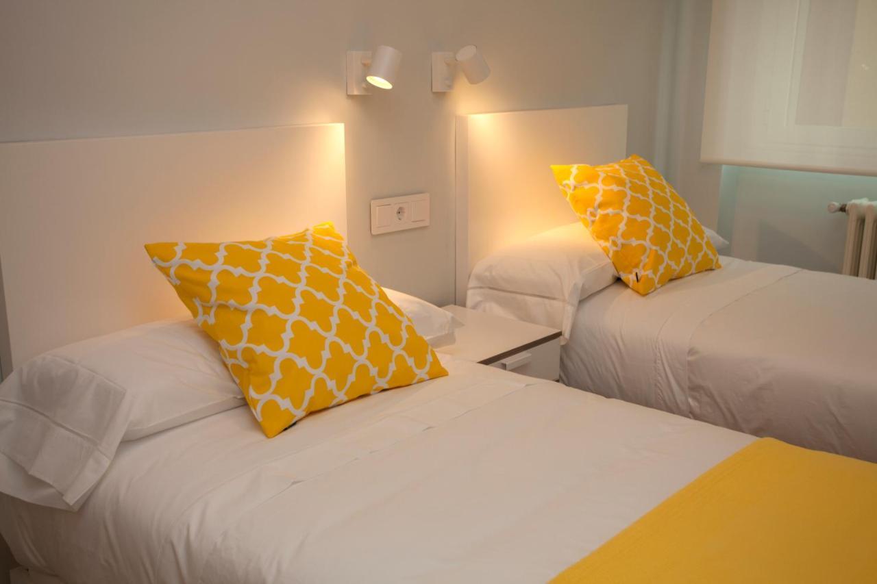 La Casa De Mozo Apartment Avila Bagian luar foto